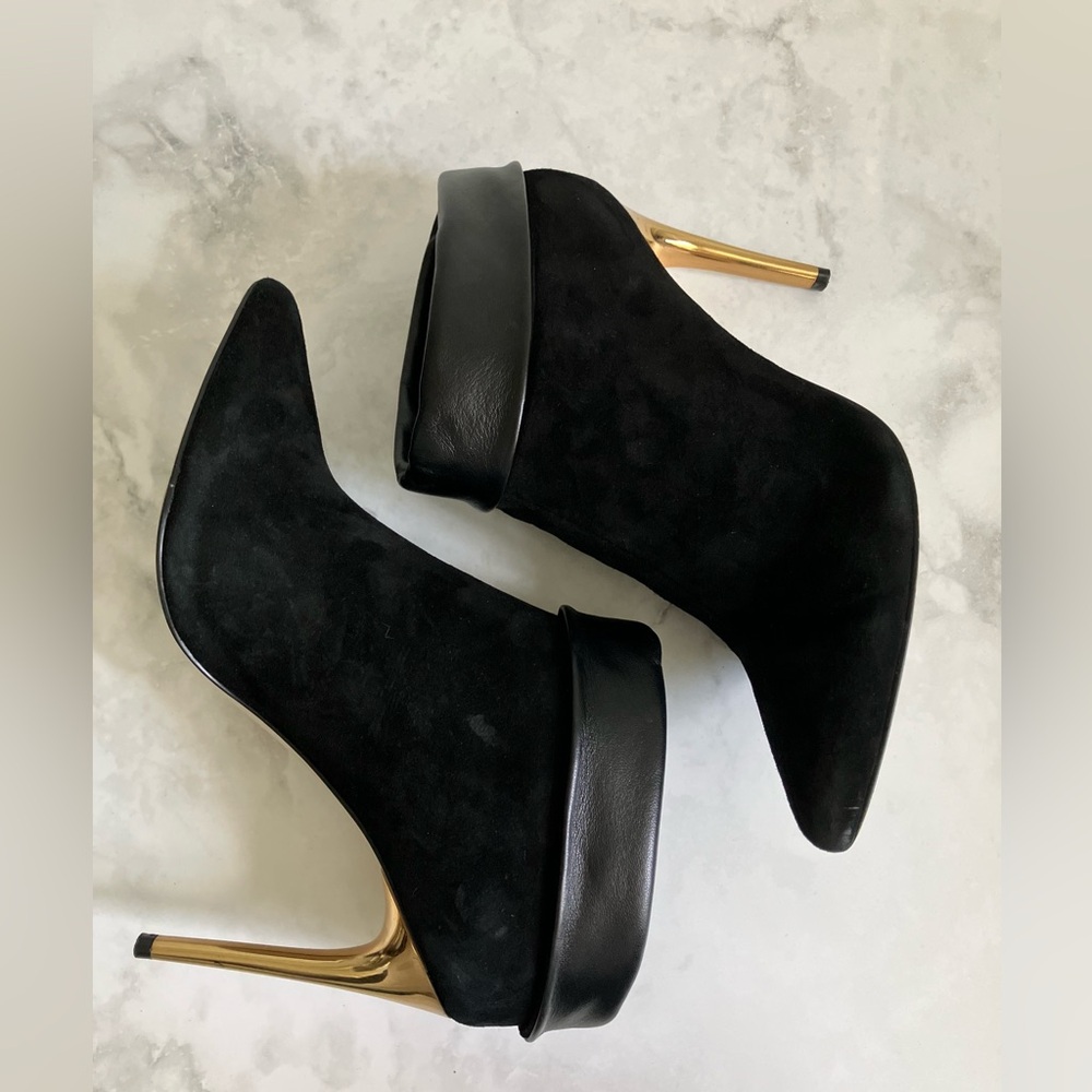 CALVIN KLEIN Black Searra Kid Suede Heels Size 7 - Picture 6 of 9